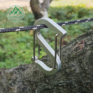 S-förmiger Stahldrahtkarabiner Abbildung 8 Aluminiumlegierung Drahthaken Outdoor Picknick Besteck Hängende Federschnalle