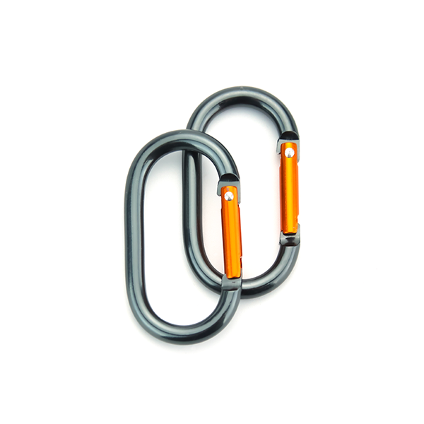 Speziell geformter Karabiner vom Landebahntyp