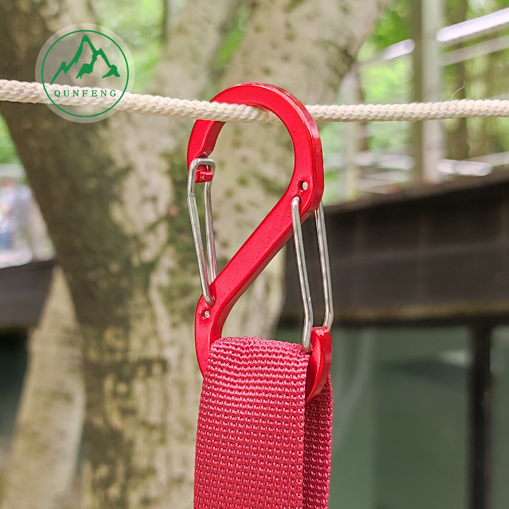 S-förmiger Stahldrahtkarabiner Mehrere Farben zur Auswahl aus 8-stelligen Metall Spring Schnalle Outdoor Camping Rucksack Haken